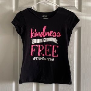 Kindness is free graphic tee. Sz L